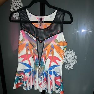 Beautiful vibrant top
